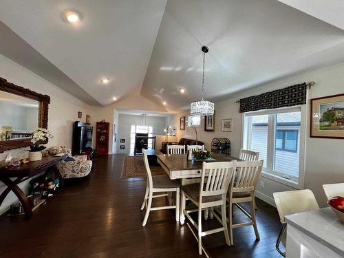 339 Ruby Crescent, Thunder Bay, ON - Indoor Photo Showing Dining Room