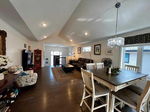 339 Ruby Crescent, Thunder Bay, ON - Indoor Photo Showing Dining Room