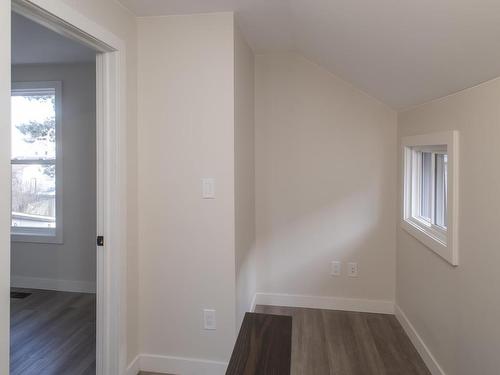 125 Court St S, Thunder Bay, ON - Indoor Photo Showing Other Room