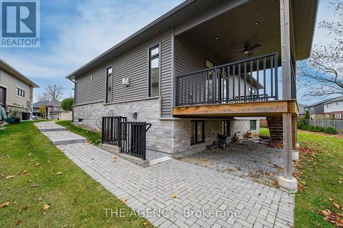 8838 Black Forest Crescent, Niagara Falls (219 - Forestview), ON - Outdoor With Deck Patio Veranda With Exterior