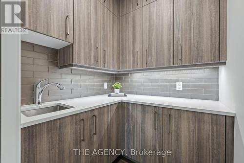 8838 Black Forest Crescent, Niagara Falls (219 - Forestview), ON - Indoor Photo Showing Kitchen