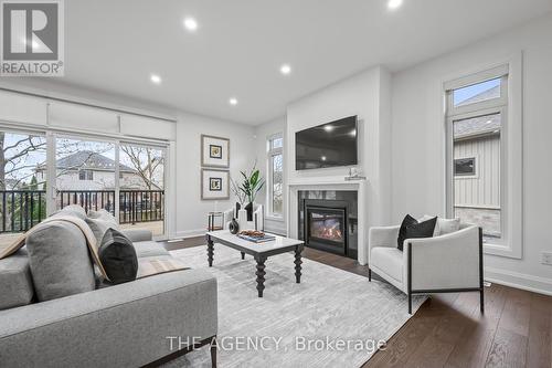 8838 Black Forest Crescent, Niagara Falls (219 - Forestview), ON - Indoor Photo Showing Living Room With Fireplace