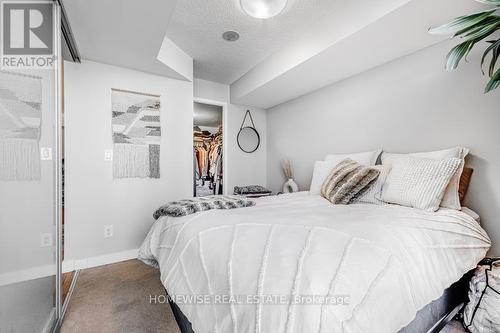 820 - 320 Richmond Street E, Toronto, ON - Indoor Photo Showing Bedroom