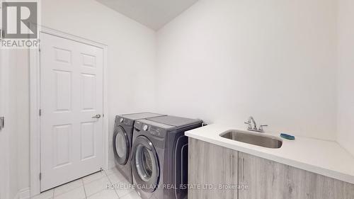 1356 Apollo Street, Oshawa, ON - Indoor Photo Showing Laundry Room