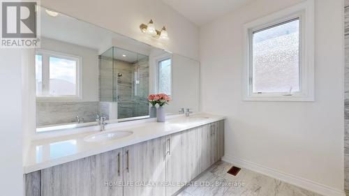 1356 Apollo Street, Oshawa, ON - Indoor Photo Showing Bathroom