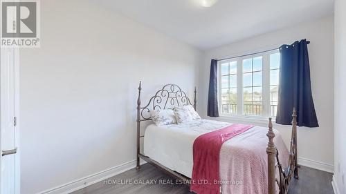 1356 Apollo Street, Oshawa, ON - Indoor Photo Showing Bedroom