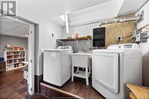 525 Highway 77, Leamington, ON - Indoor Photo Showing Laundry Room