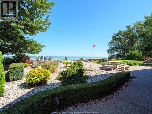 581 Ross Beach Road, Lakeshore, ON - Outdoor