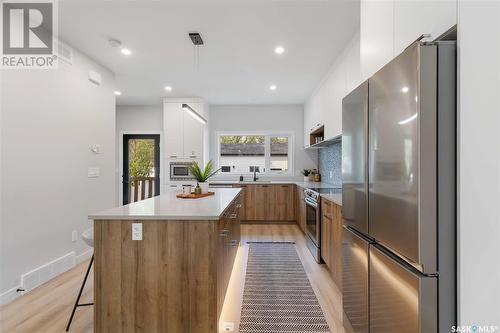 1117 9Th Street E, Saskatoon, SK - Indoor Photo Showing Kitchen With Upgraded Kitchen