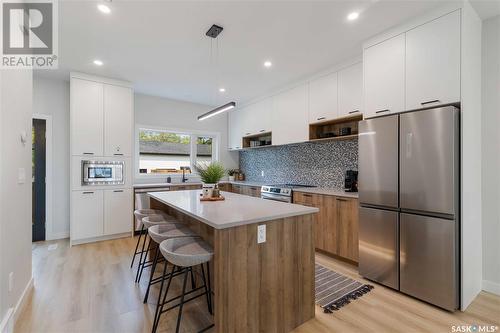 1117 9Th Street E, Saskatoon, SK - Indoor Photo Showing Kitchen With Upgraded Kitchen