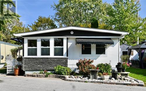 1940 London Line Unit# 4, Sarnia, ON - Outdoor