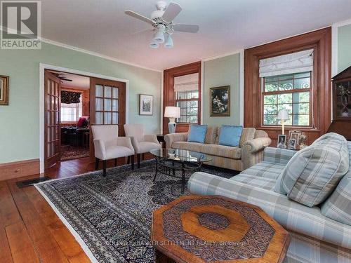 212 Franks Road, Rideau Lakes, ON - Indoor Photo Showing Living Room