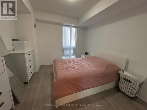 1001 - 101 Erskine Avenue, Toronto, ON - Indoor Photo Showing Bedroom