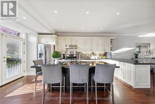 5 - 578 Spadina Avenue, Toronto, ON - Indoor