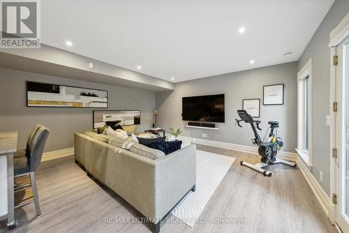 5 - 578 Spadina Avenue, Toronto, ON - Indoor