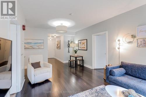 632 - 90 Stadium Road, Toronto, ON - Indoor Photo Showing Living Room