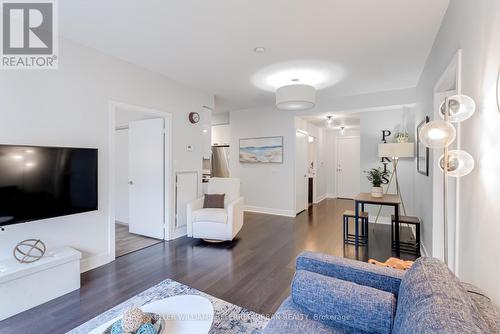 632 - 90 Stadium Road, Toronto, ON - Indoor Photo Showing Living Room