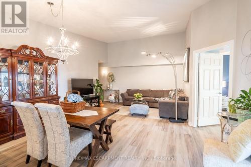 410 - 2085 Appleby Line, Burlington, ON - Indoor Photo Showing Dining Room