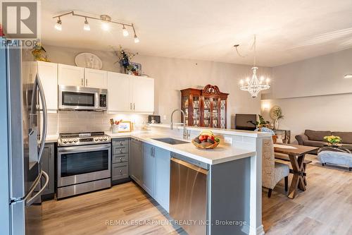 410 - 2085 Appleby Line, Burlington, ON - Indoor Photo Showing Kitchen