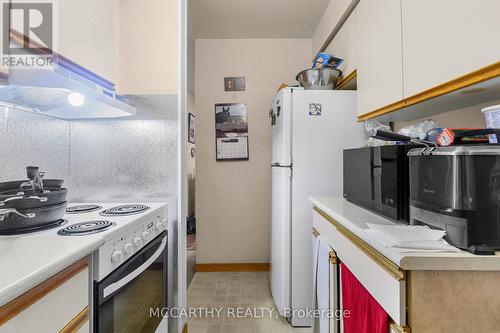 H - 50 Third Street, Orangeville, ON - Indoor Photo Showing Kitchen