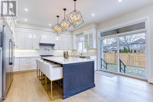 67 Creanona Boulevard, Hamilton, ON - Indoor Photo Showing Kitchen With Upgraded Kitchen