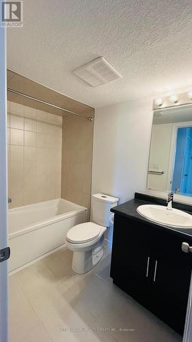 24 Lomond Lane, Kitchener, ON - Indoor Photo Showing Bathroom