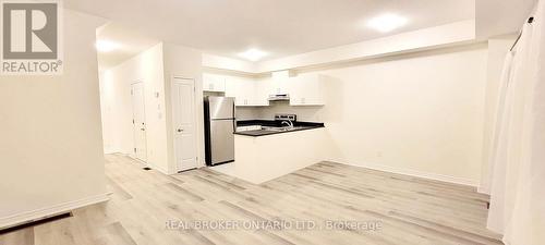 407 East 16Th Street, Hamilton, ON - Indoor