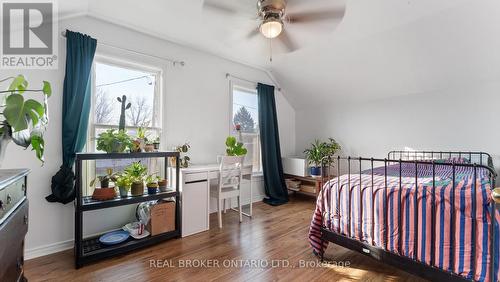 262 Oakland Road, Brant, ON - Indoor Photo Showing Bedroom