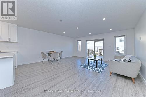 12 Roper Place, Kitchener, ON - Indoor Photo Showing Other Room