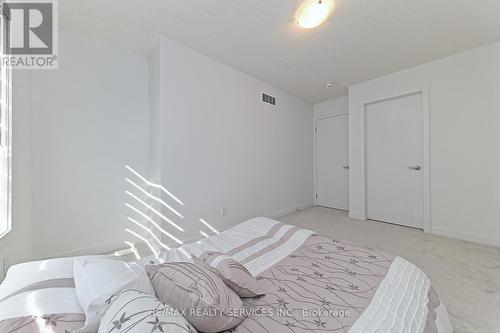 12 Roper Place, Kitchener, ON - Indoor Photo Showing Bedroom