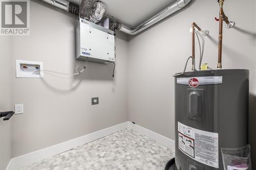 15 Maple Oak Path, Conception Bay South, NL - Indoor Photo Showing Laundry Room