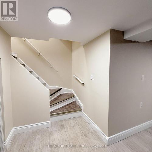 216 Rosedale Drive, Whitby (Downtown Whitby), ON - Indoor Photo Showing Other Room