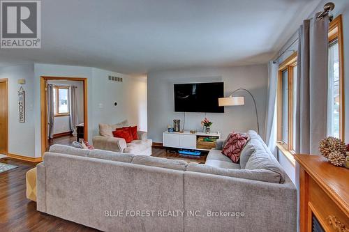 Open Concept - 33895 Bissonette Avenue, Bluewater (St. Joseph), ON - Indoor Photo Showing Living Room