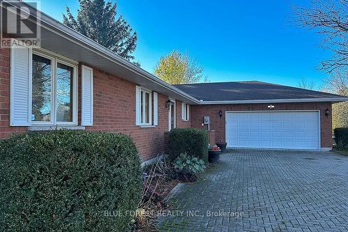 Double Car Garage - 33895 Bissonette Avenue, Bluewater (St. Joseph), ON - Outdoor