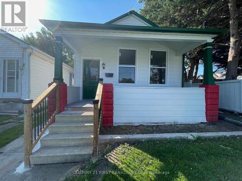 1025 York Street, London, ON - Outdoor With Deck Patio Veranda