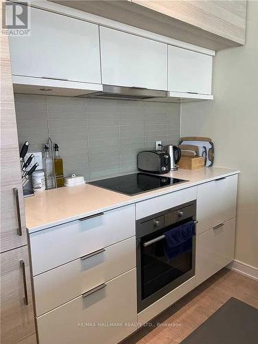 4501 - 88 Scott Street, Toronto, ON - Indoor Photo Showing Kitchen