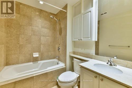 3711 - 8 Park Road, Toronto, ON - Indoor Photo Showing Bathroom