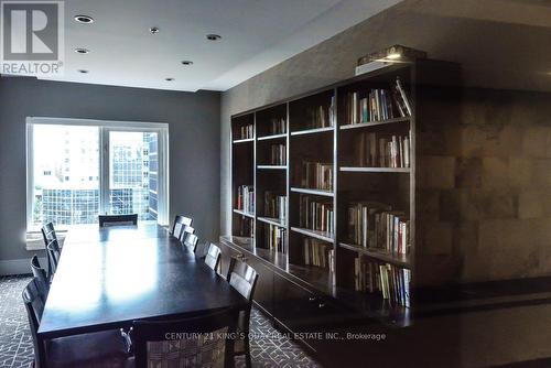 3711 - 8 Park Road, Toronto, ON - Indoor