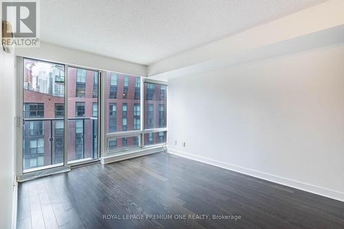 606 - 295 Adelaide Street, Toronto, ON - Indoor Photo Showing Other Room