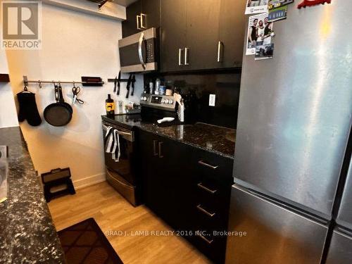 708 - 36 Charlotte Street, Toronto, ON - Indoor Photo Showing Kitchen