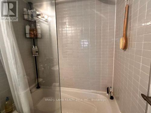 708 - 36 Charlotte Street, Toronto, ON - Indoor Photo Showing Bathroom