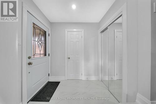 50 Scarfair Pathway, Toronto, ON - Indoor Photo Showing Other Room