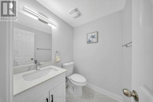 50 Scarfair Pathway, Toronto, ON - Indoor Photo Showing Bathroom