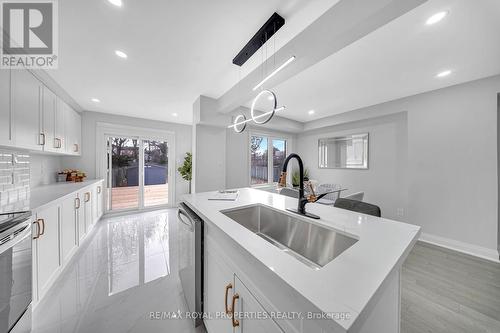 50 Scarfair Pathway, Toronto, ON - Indoor Photo Showing Kitchen