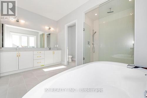 4 Wild Ginger Lane, Springwater, ON - Indoor Photo Showing Bathroom