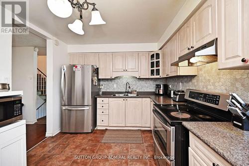 44 - 452 Silverstone Drive, Toronto, ON - Indoor Photo Showing Kitchen With Double Sink