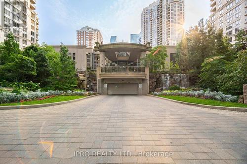 2431 - 3888 Duke Of York Boulevard, Mississauga, ON - Outdoor