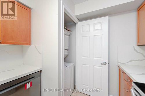 2431 - 3888 Duke Of York Boulevard, Mississauga, ON - Indoor Photo Showing Laundry Room