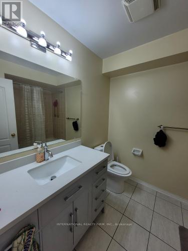 23 Hackett Avenue, Toronto, ON - Indoor Photo Showing Bathroom