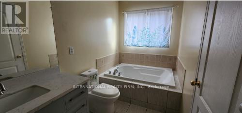 23 Hackett Avenue, Toronto, ON - Indoor Photo Showing Bathroom